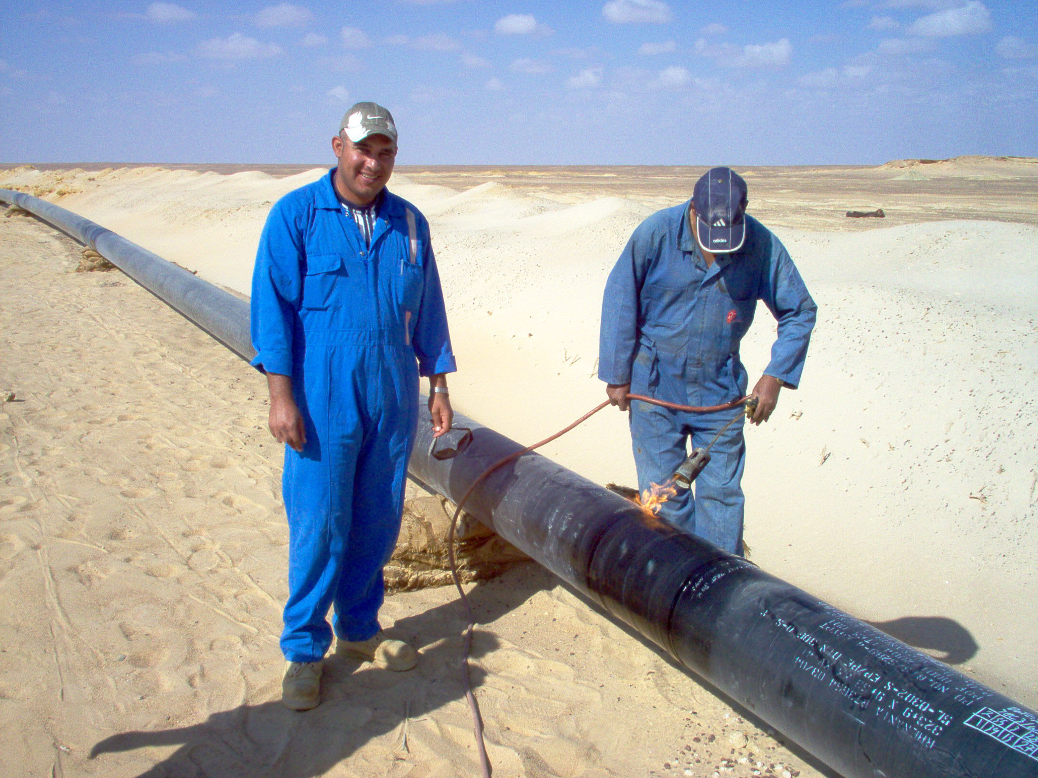 Construction d'un gazoduc de 16 pouces sur le champ pétrolier de South Dabaa Sud - Égypte